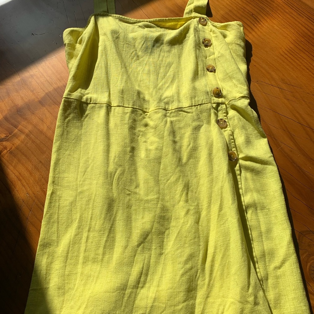 WILD FABLE jumper/skort yellow with buttons size M